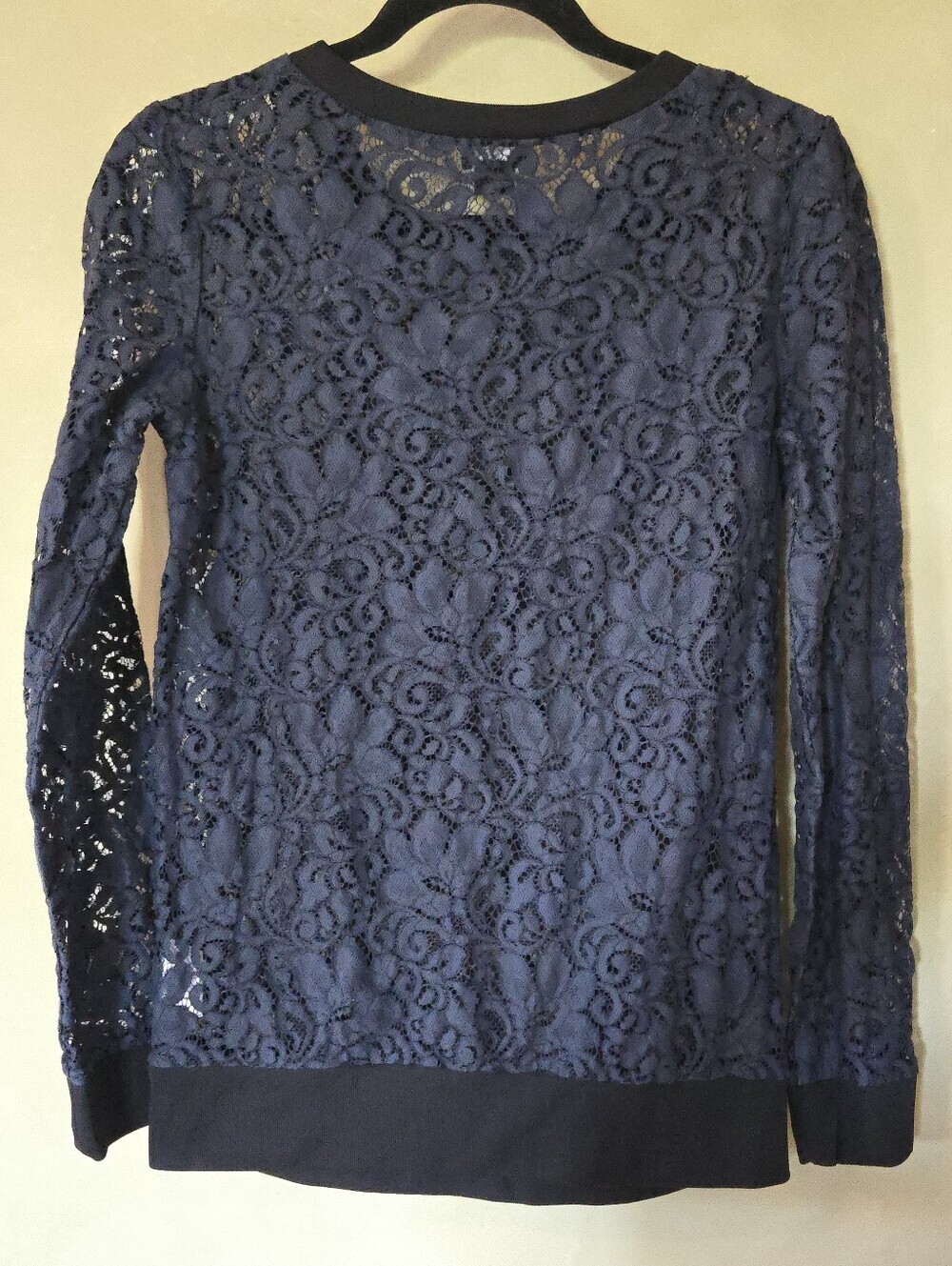 Theory | "Jaidyn" Sheer Floral Lace Crew Neck Top in navy blue and black, Size S - Picture 3 of 7